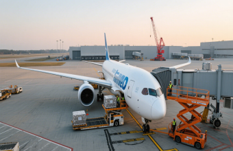 货物跨国急着到？航空货运公司：你的 “空中运输急先锋” 已上线